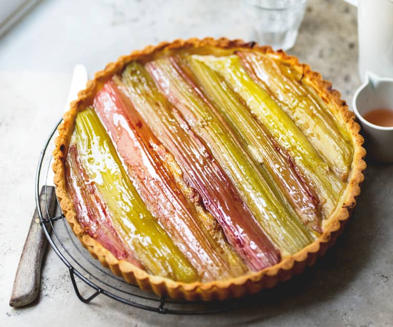 Tarte A La Rhubarbe Et Aux Amandes Cookidoo La Plateforme De Recettes Officielle De Thermomix