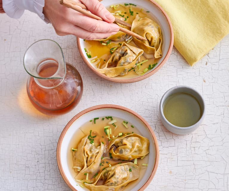 Bouillon de bœuf, légumes et nouilles udon - Cookidoo® – the