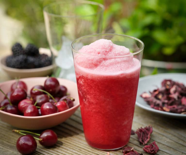 Forfriskende limonadeslush med hibiskus