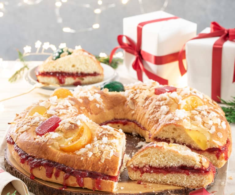 Roscón de Reyes relleno de mermelada