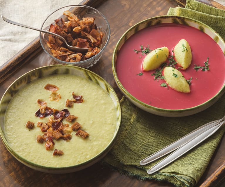 Kartoffel-Wirsing Suppe mit geröstetem Speck und Brotwürfel & Rote Rüben Suppe mit Wasabi-Nockerl