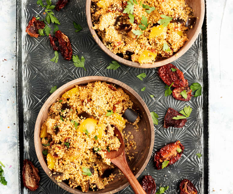 Insalata di cous cous con melanzane e peperoni