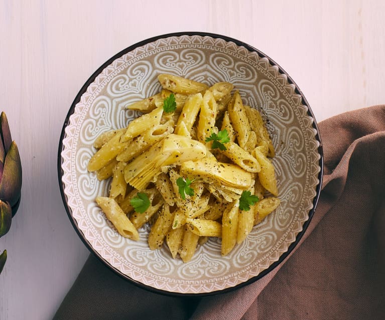 Penne di lenticchie rosse con carciofi al limone 