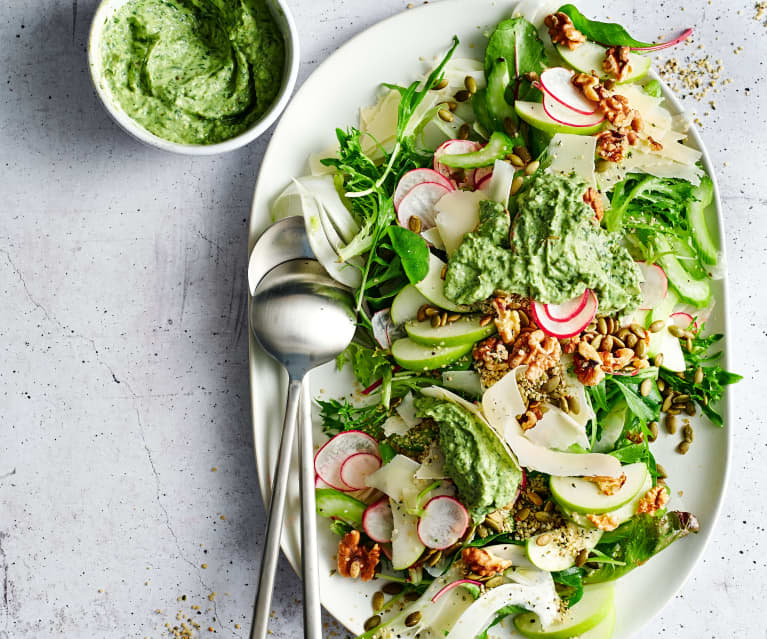 Crunchy salad with green Goddess dressing (Diabetes, Thermomix cutter)