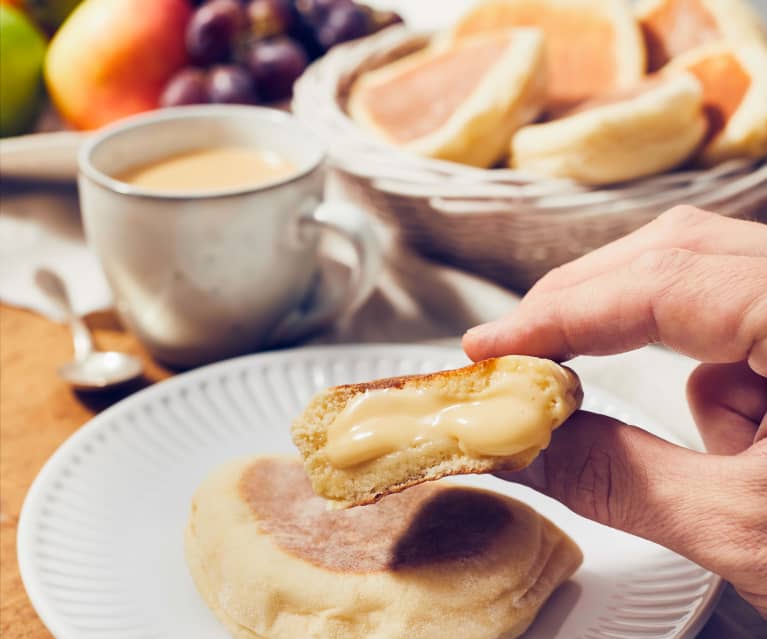 Pfannenbrötchen mit Vanillefüllung