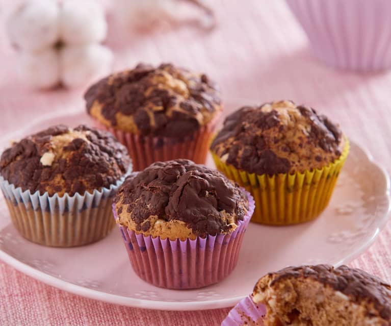 Muffin al cioccolato e nocciole