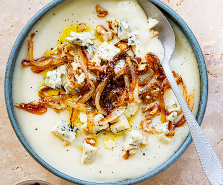 Soupe de panais aux oignons caramélisés