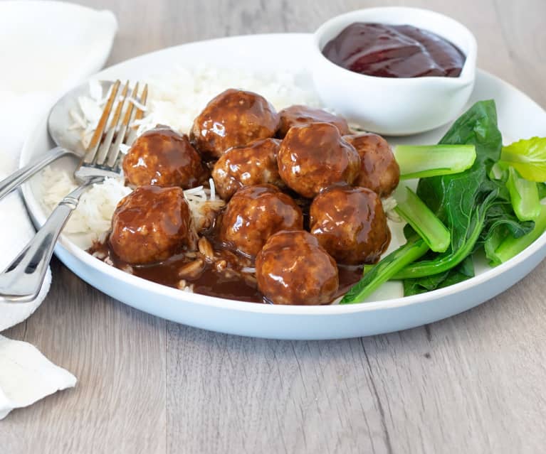 Meatballs in a sticky plum sauce (TM6)