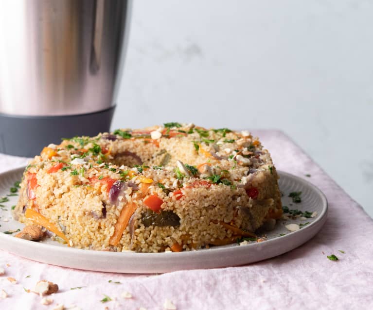 Bulgur com legumes e molho de cogumelos