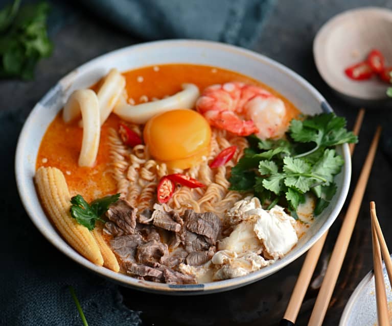 Sopa de noodles Tom Yum