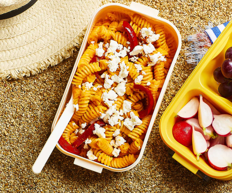 Pasta con crema di peperoni e Feta