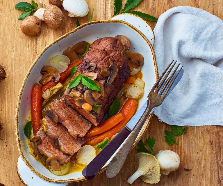 Slow Cooking Rindfleisch mit Pilzen