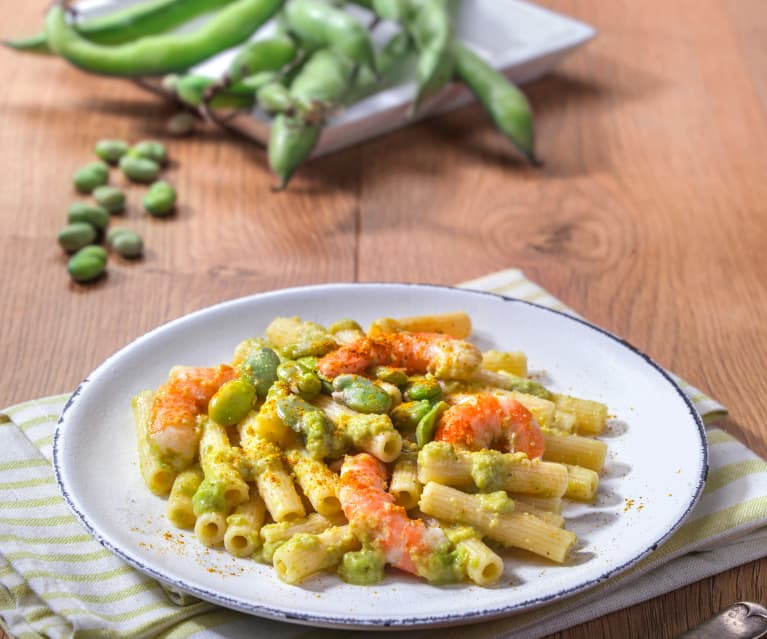 Pasta con fave e mazzancolle al curry