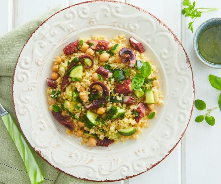 Insalata di bulgur con polpo e ceci