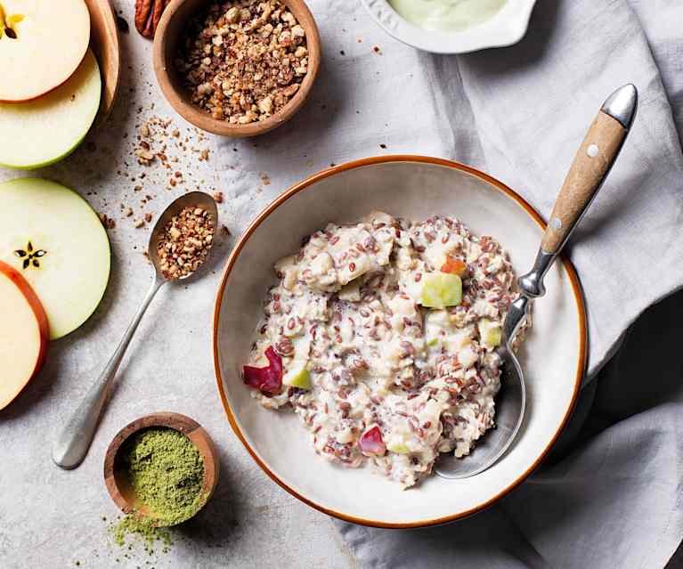 Overnight Oats mit Leinsamen und Matcha-Joghurt