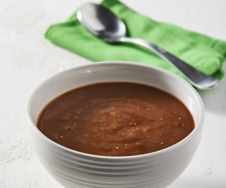 Sopa de frijol con quinoa