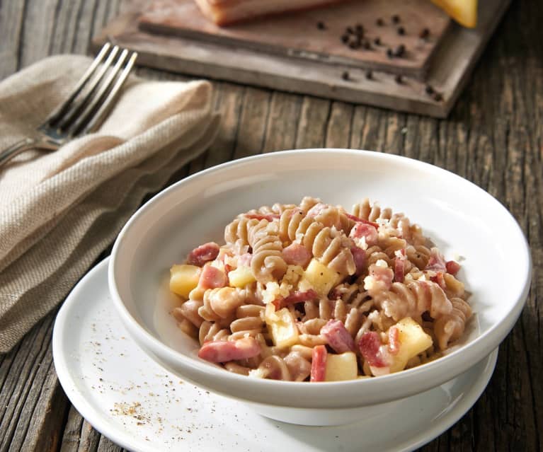 Pasta integrale con toma Piemontese filante