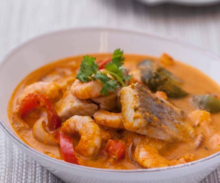 Moqueca de peixe e camarão