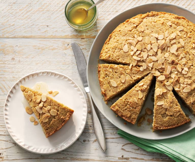 Pastel de sémolina, almendra y miel