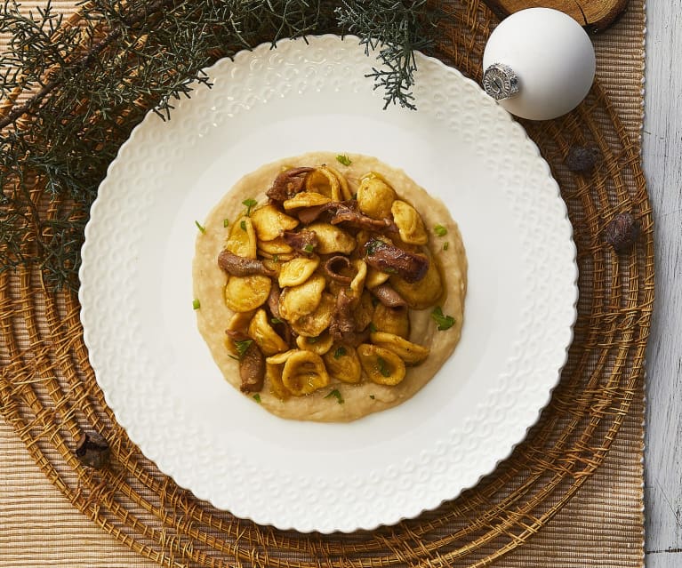 Orecchiette ai totani su crema di fagioli cannellini