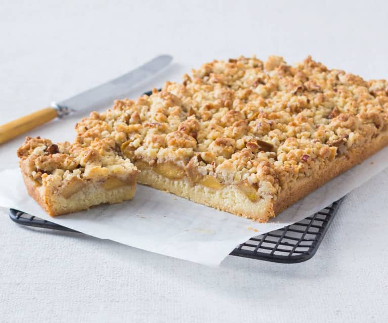 Feijoa crumble slice