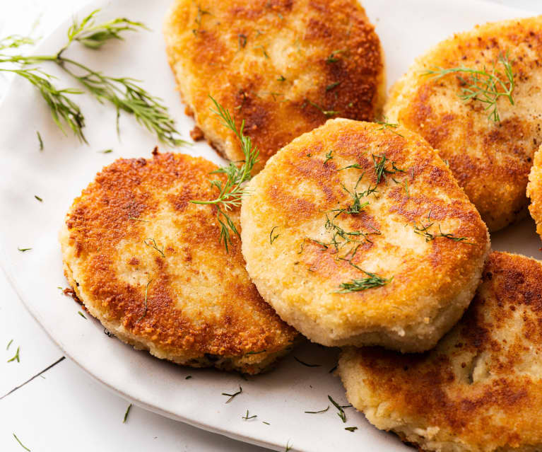 Met champignons gevulde aardappelkoekjes