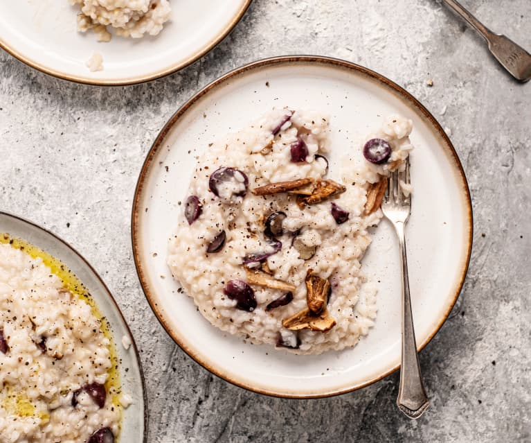 Risotto con uvas y champiñones