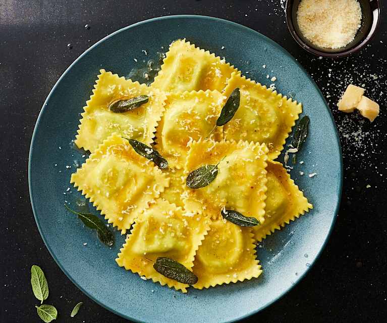 Ravioli burro e salvia