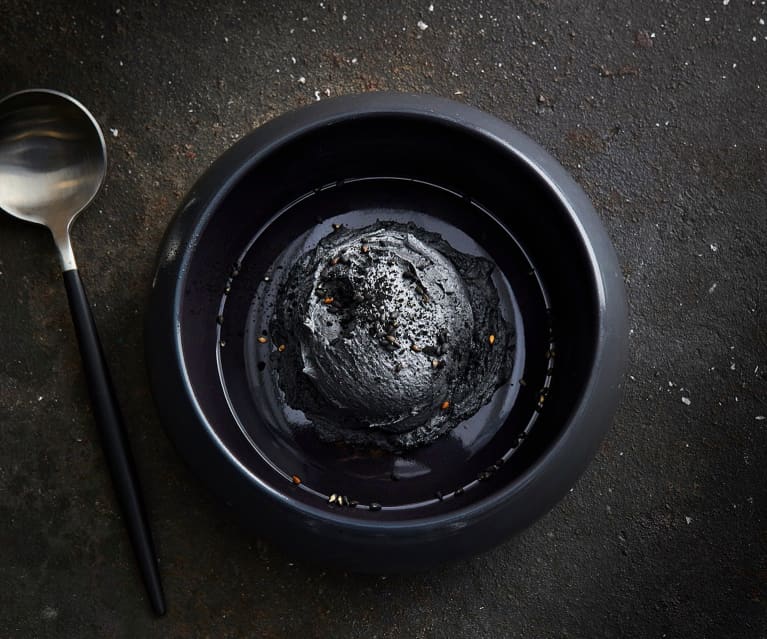 Gelato ai semi di sesamo nero - Cookidoo® – the official Thermomix® recipe  platform