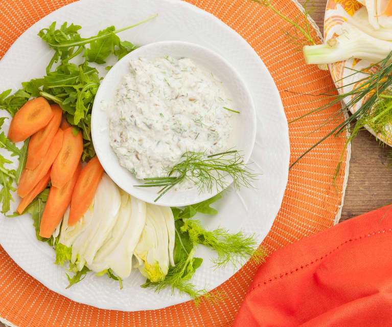 Cruditè di verdure con salsa alla panna acida