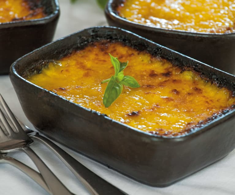 Pastelera de choclo (corn pudding)