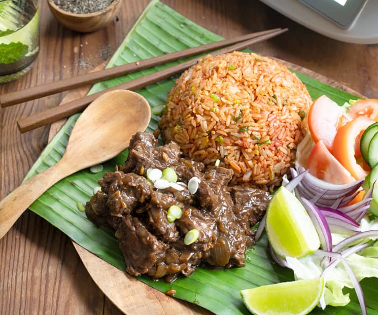 Bœuf lok lak et riz sauté à la tomate