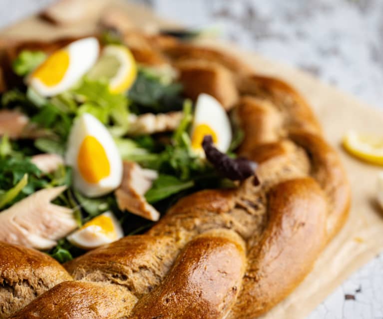Wholemeal Easter bread with eggs and smoked trout fillets Wholemeal Easter bread with eggs and smoked trout fillets
