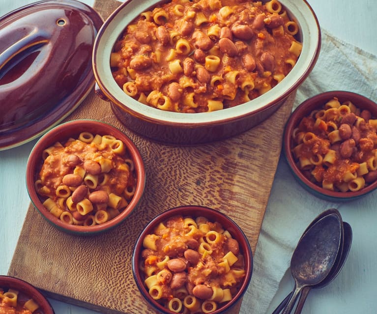 Pasta in tomato sauce with ham and chorizo - Cookidoo® – the