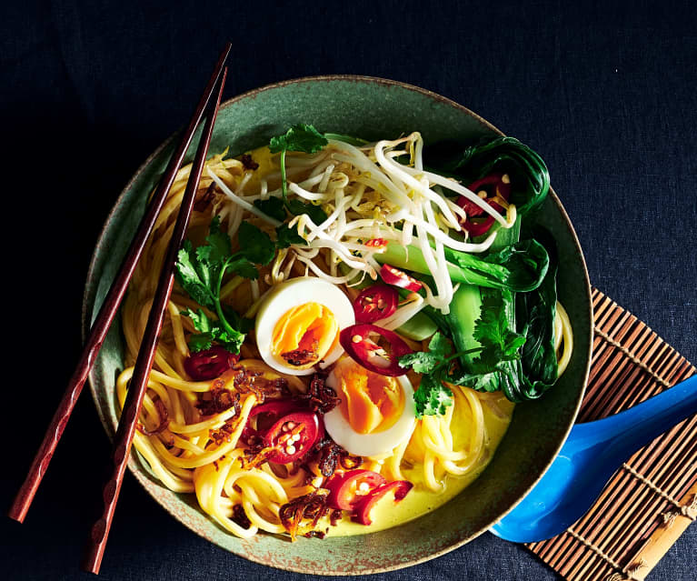 Yellow Curry noodle soup