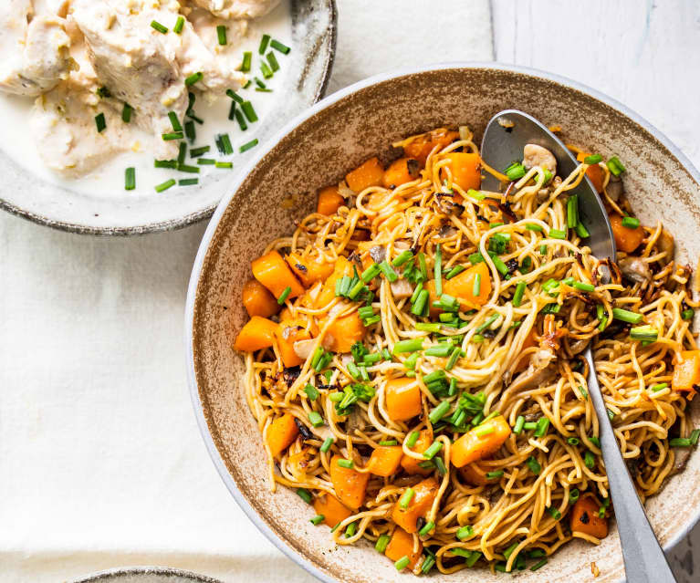 Poulet au lait de coco, nouilles sautées aux légumes