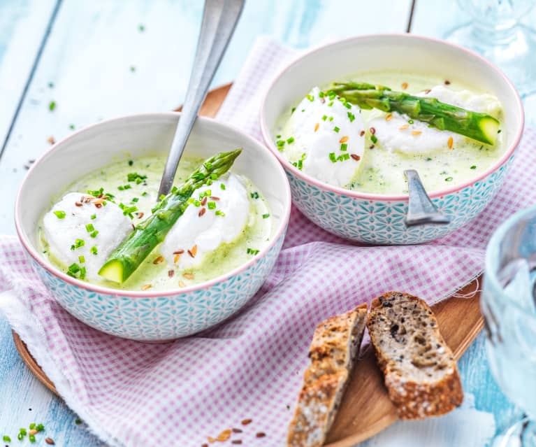 Crème anglaise au lait de coco, asperges et épinards