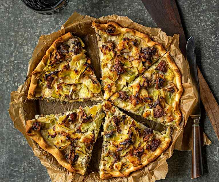 Torta salata con pollo e porro