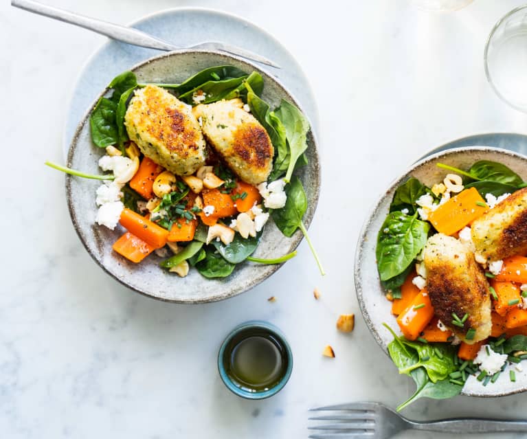 Bouchées de poulet aux herbes, salade de carottes à la feta