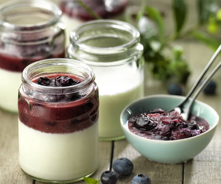 Homemade Yogurt with Blueberry and Apple Compote - Cookidoo® – the official  Thermomix® recipe platform