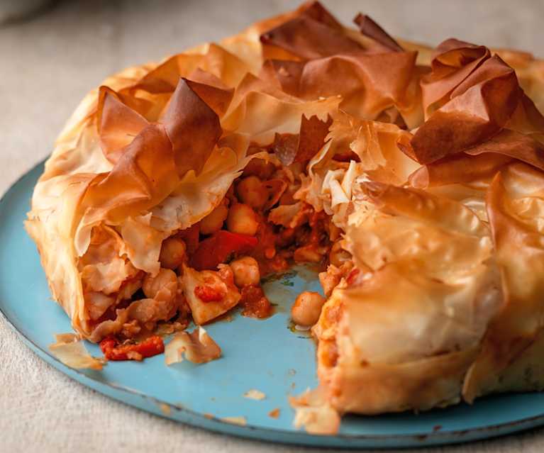 Moroccan Chickpea and Halloumi Pie