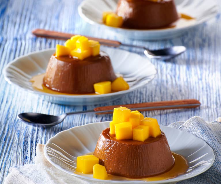 Budino al mango e cioccolato con sciroppo allo zenzero