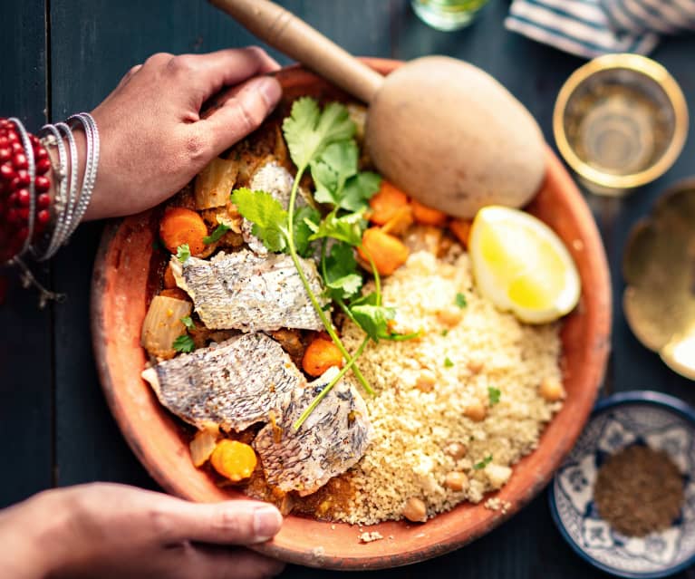 Tajine de poisson au four à la marocaine avec couscous aux dattes -  Cookidoo® – the official Thermomix® recipe platform