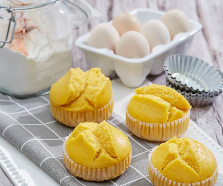 Kue Kukus Labu Kuning (Pumpkin Steamed Cupcakes)