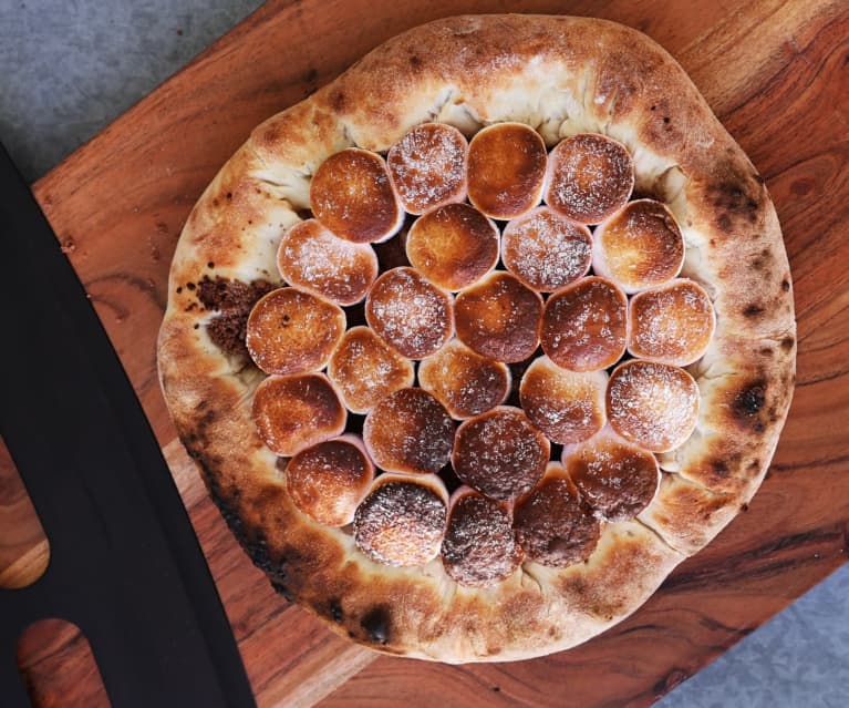 S'mores pizza