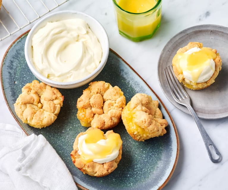 Edna's lemon curd tea cakes