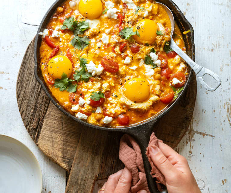 Chakchouka aux tomates cerise, feta et pois chiches