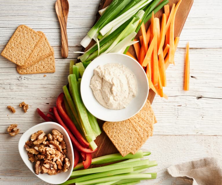 Dip de nueces con crudités