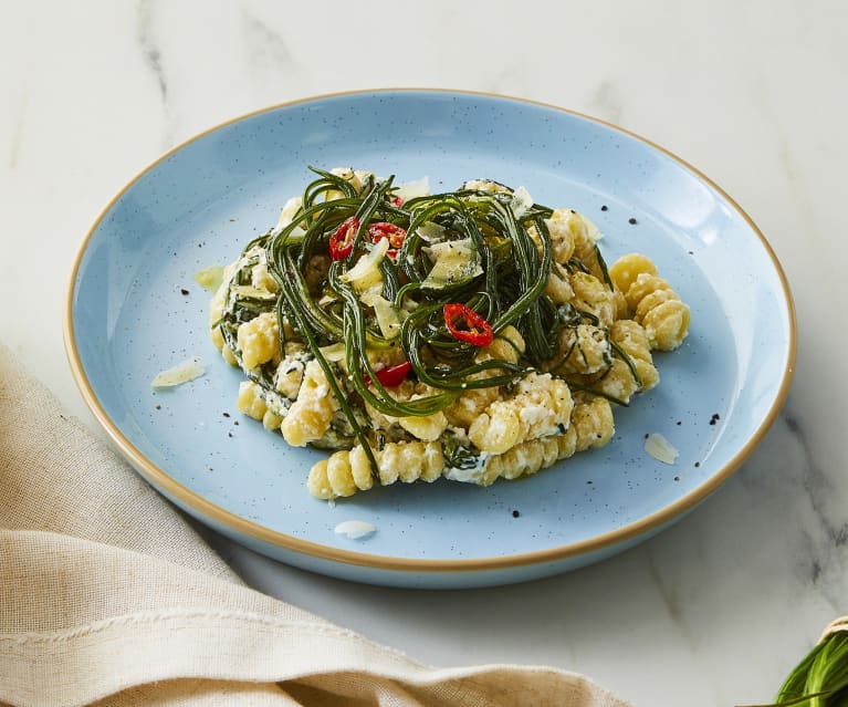 Pasta agretti e ricotta