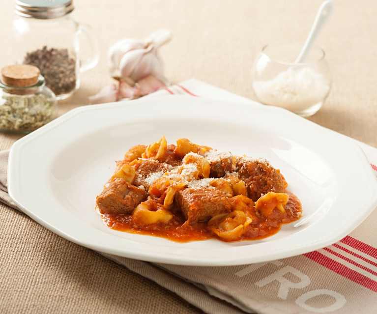 Estofado de ternera con tortellini Estofado de ternera con tortellini